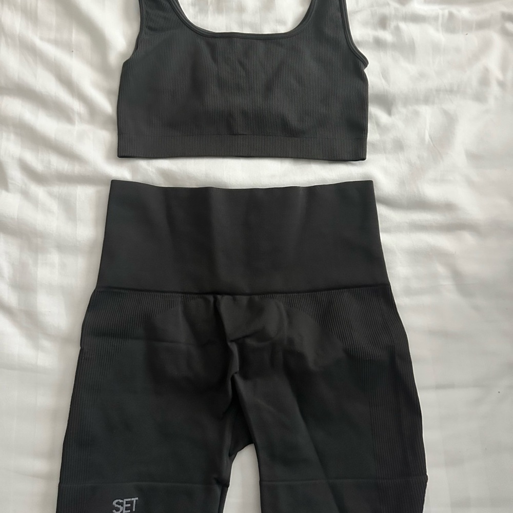 Set Active Workout Set - Picture 2 of 3